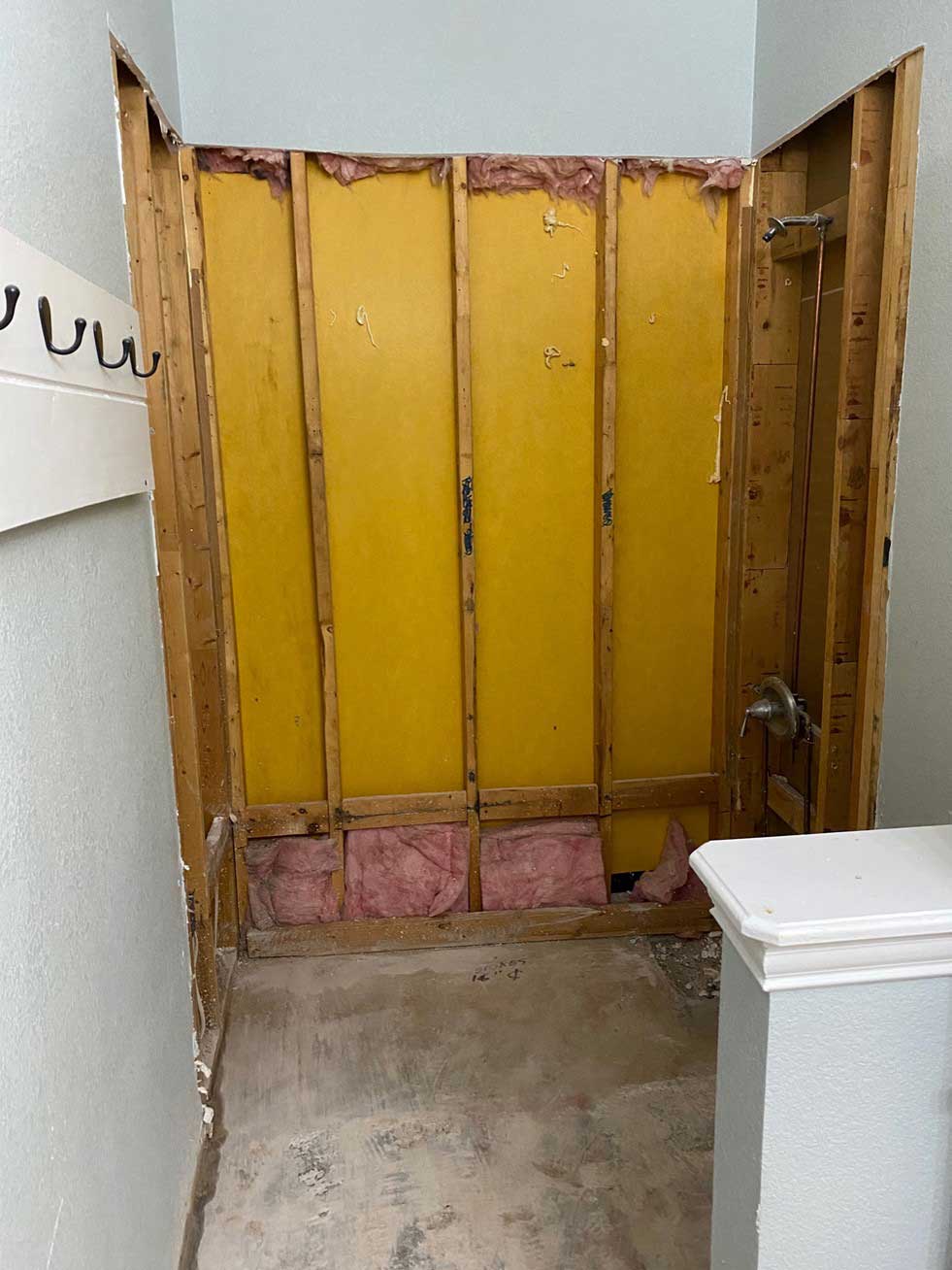 Benefits of a Tub to Shower Conversion by Modern Blu